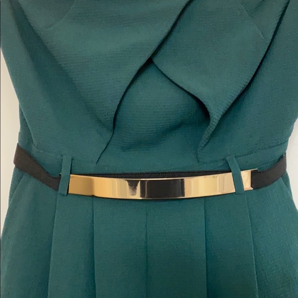 jewel tone green jumper with gold belt - Picture 4 of 5